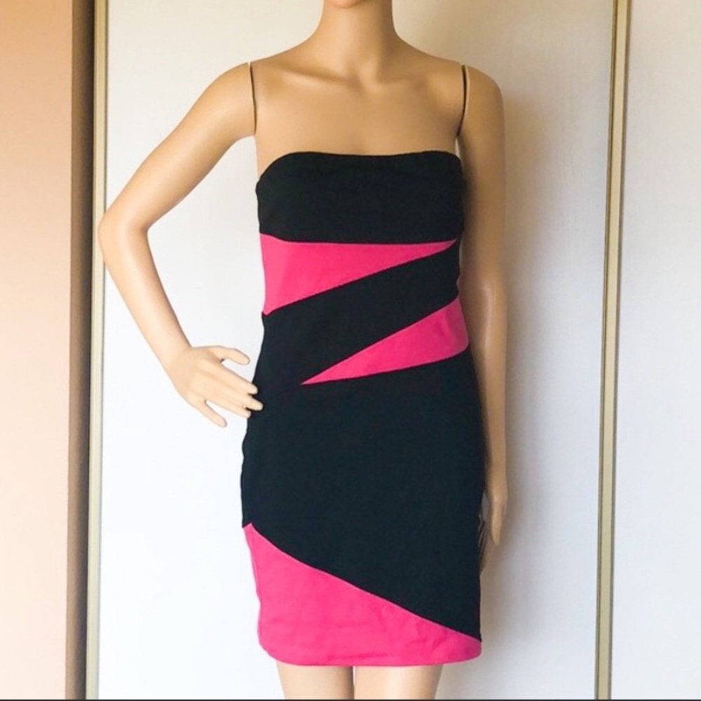 Hot pink color block dress. Size M